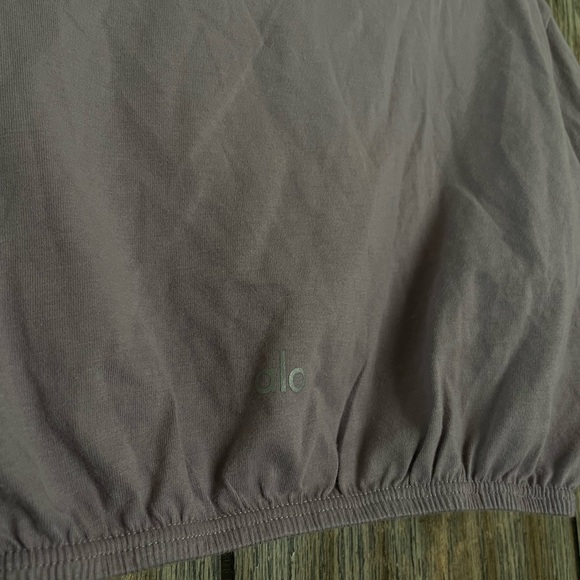 ALO Yoga Lavender Kick It Crop Tee - Picture 7 of 7
